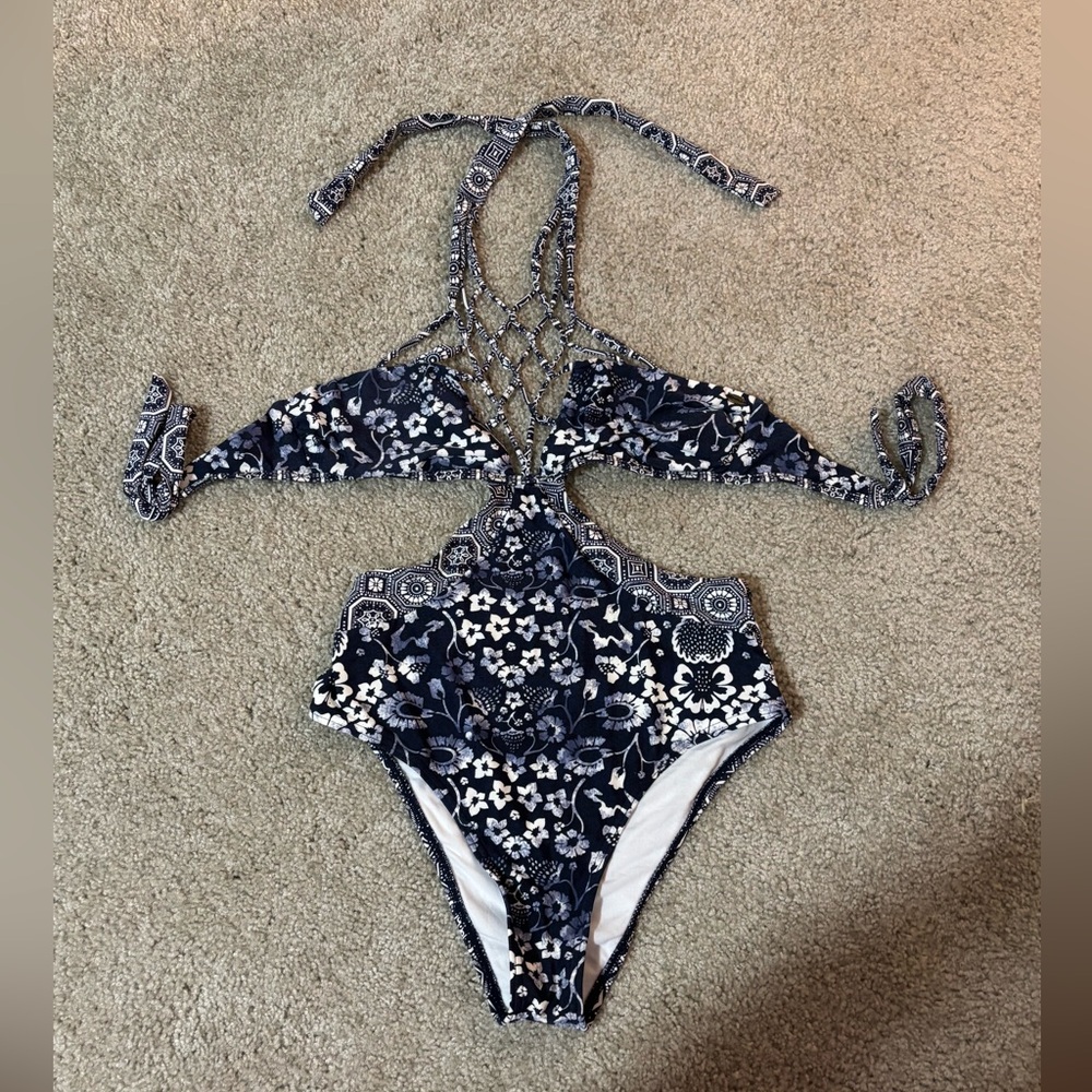 O’Neill one piece
